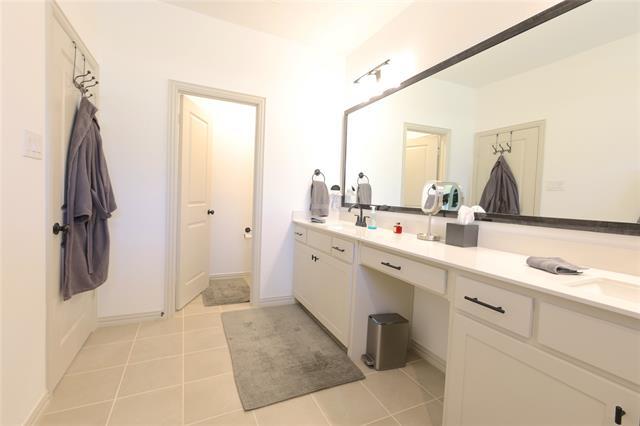 Building Photo - 8523 Mint Mews