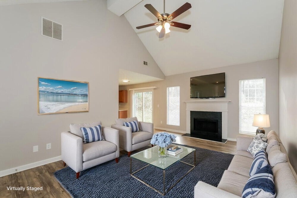 Building Photo - 458 Old Tree Dr