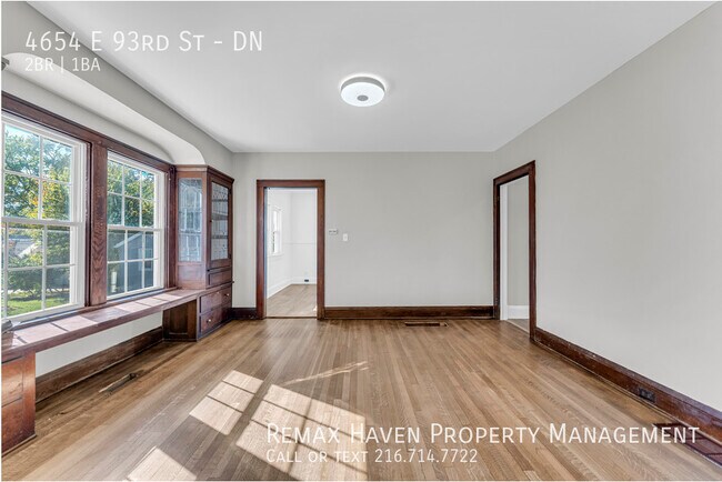 Building Photo - 4654 E 93rd St