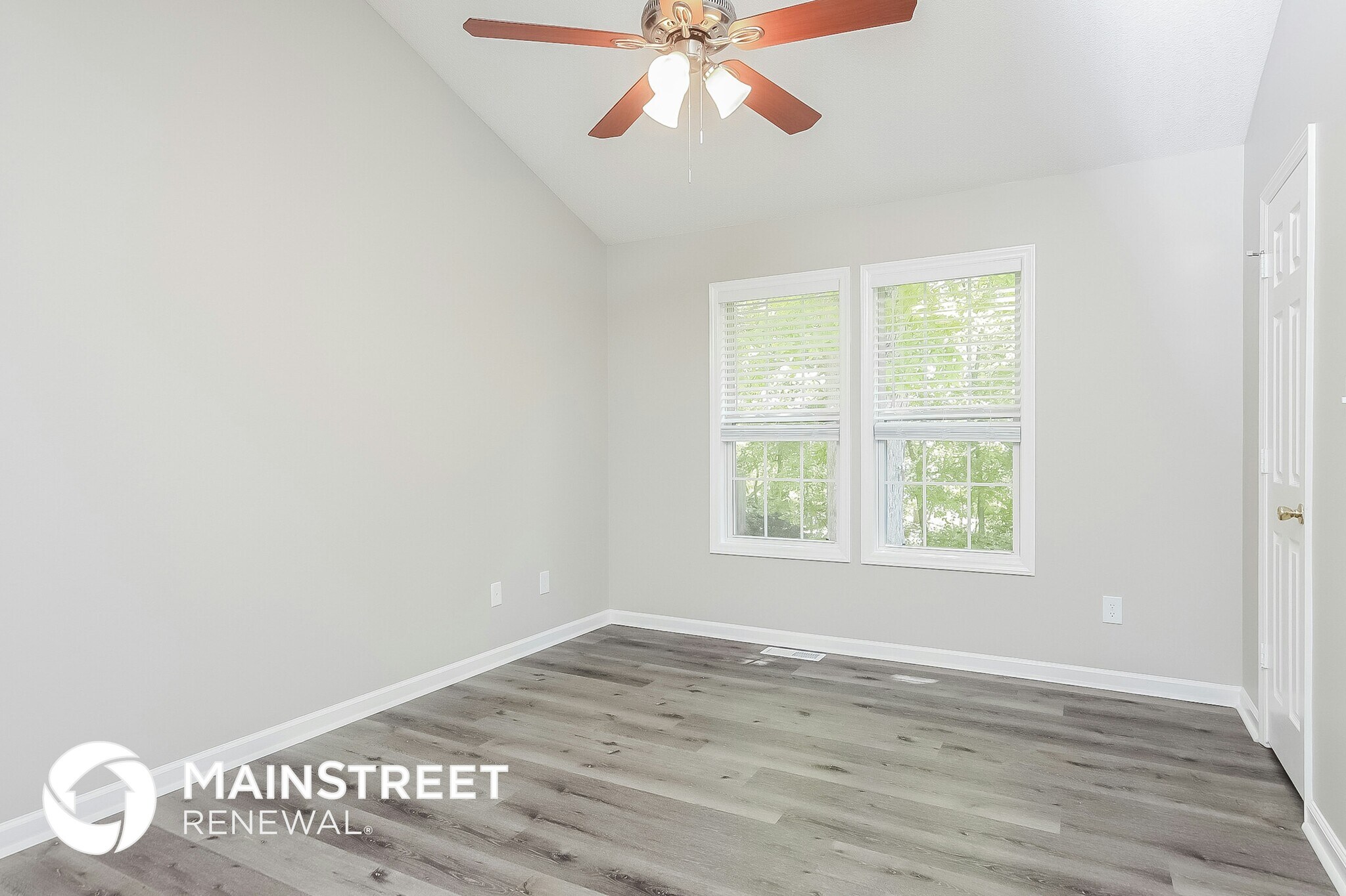 Building Photo - 1433 Smokey Mountain Dr