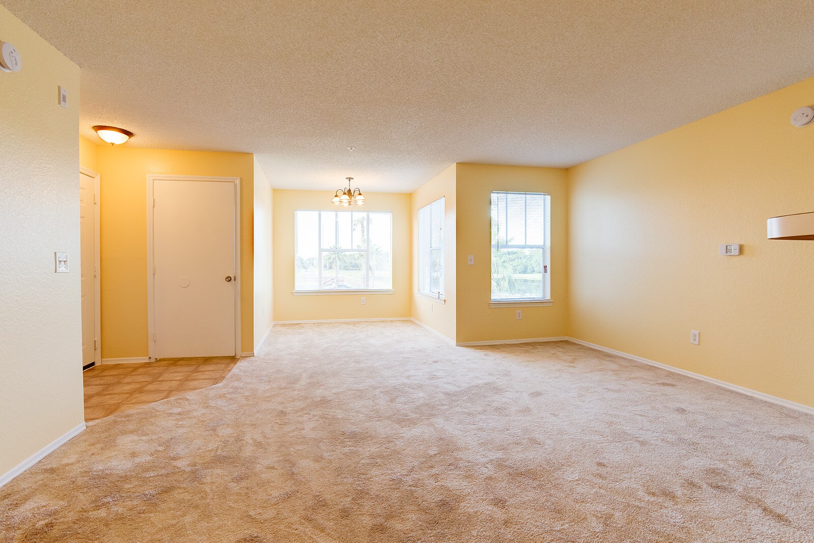 Building Photo - 2214 Grand Cayman Ct