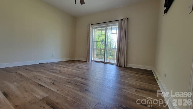Building Photo - 137 Fern Haven Ln