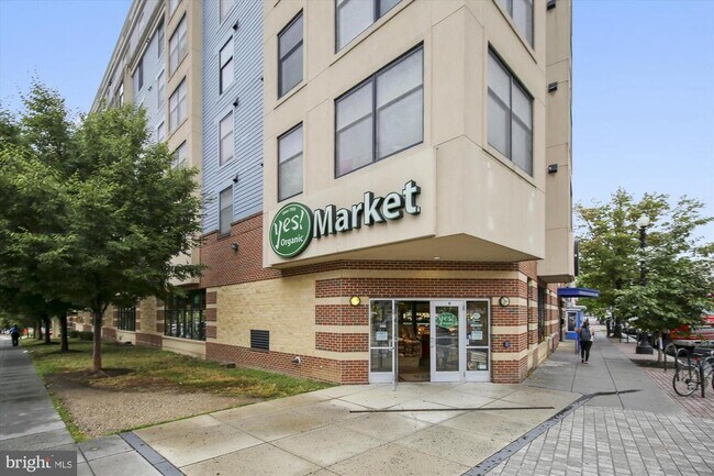 Building Photo - 4416 15th St NW