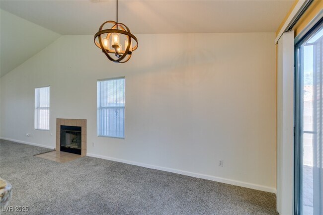 Building Photo - 420 Aloha Dr