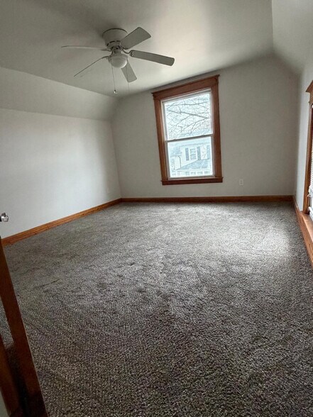 Building Photo - 36 Ferrin Pl