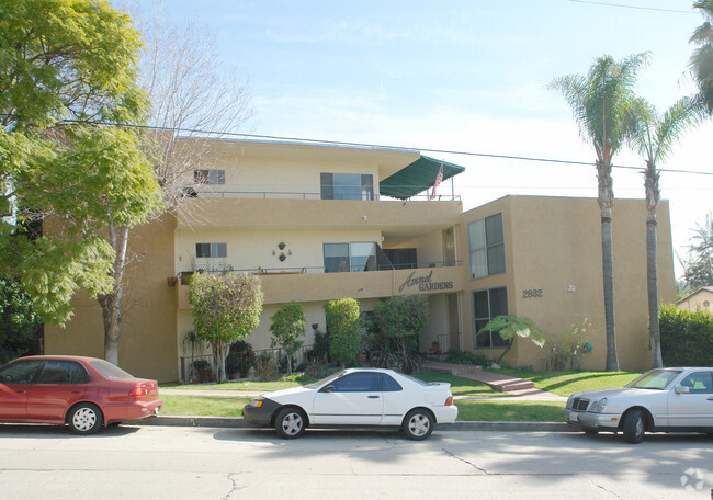 Building Photo - Avenel Gardens