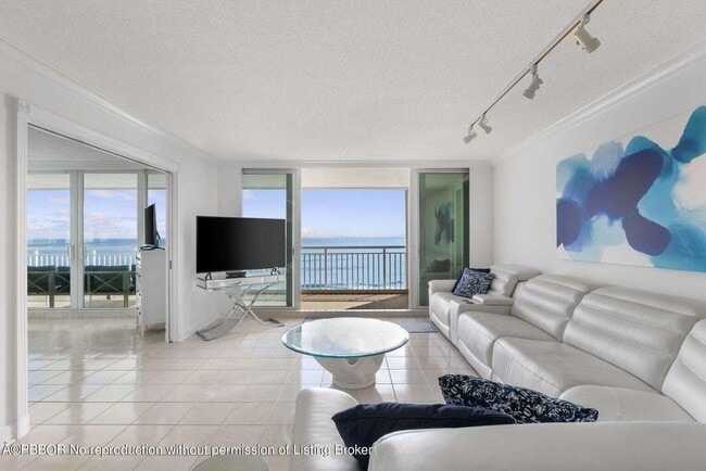 Building Photo - 3546 S Ocean Blvd