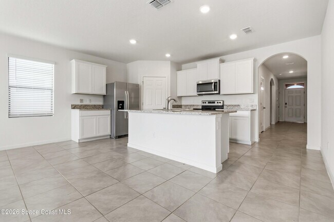 Building Photo - 939 Remington Green Dr SE