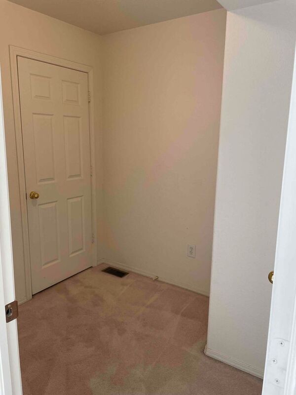 Building Photo - 451 Stardust Ct