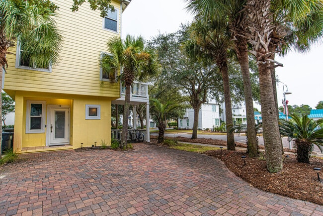 Building Photo - 12 Merri Way