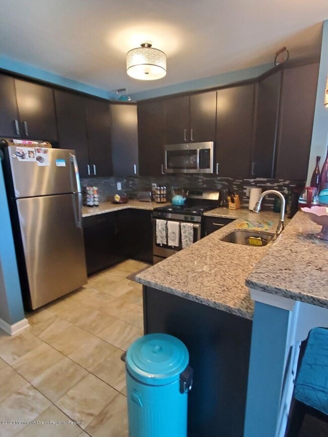 Building Photo - 99 Steiner Ave