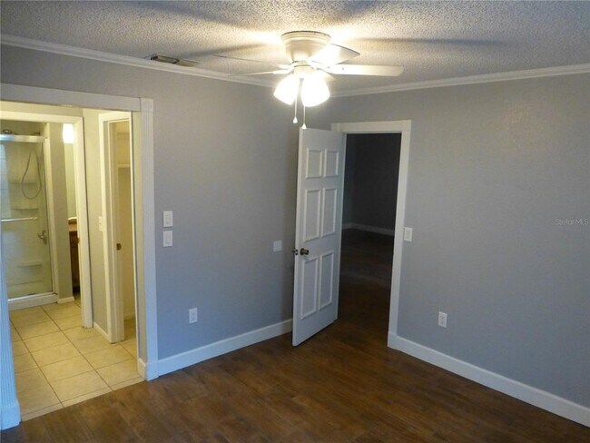 Building Photo - 1890 Wolford Rd