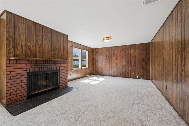 Building Photo - 108 Lavidia Blvd