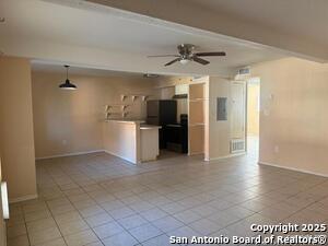 Building Photo - 3718 Pleasanton Rd