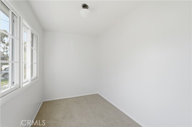 Building Photo - 815 S Juanita Ave