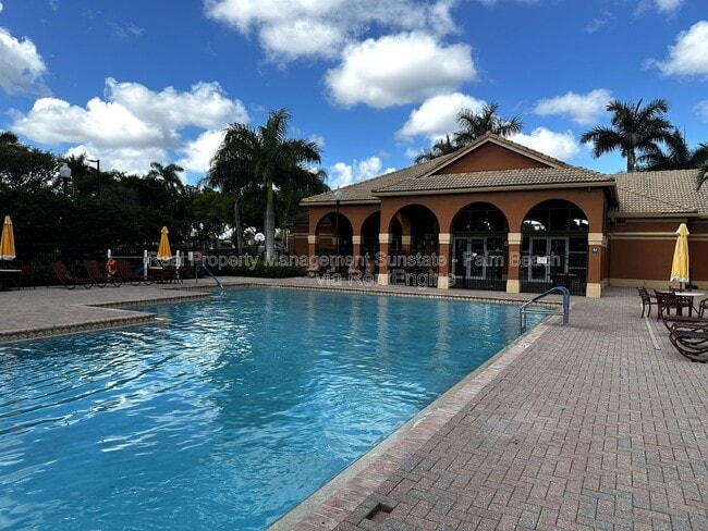 Building Photo - 155 Bella Vista Way