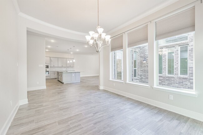 Building Photo - 210 Liatris Ct