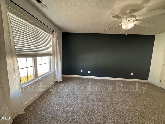 Building Photo - 2228 Stornoway Ct