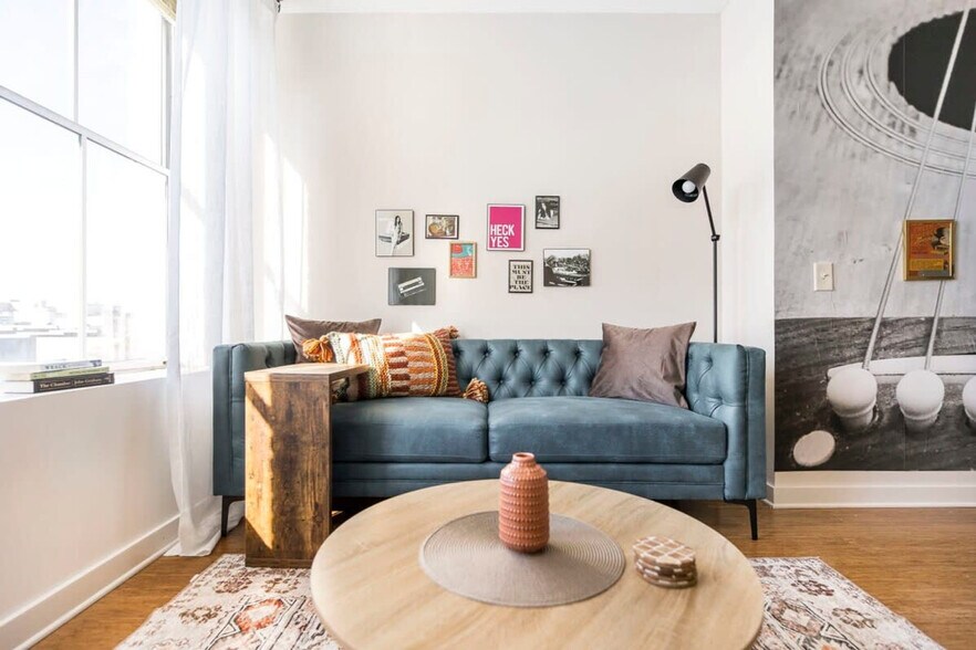 Building Photo - 401 Cherry St