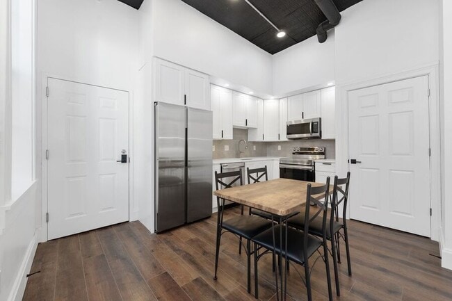 Building Photo - 2151 Colerain Ave