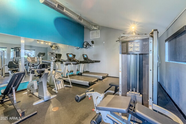 Building Photo - 5995 N 78th St