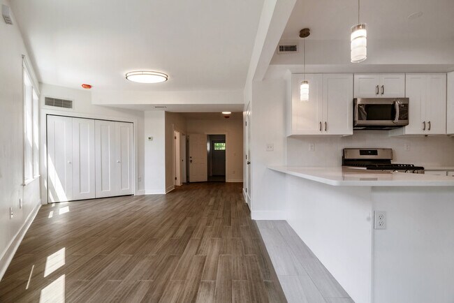 Building Photo - 79 Ballou Ave