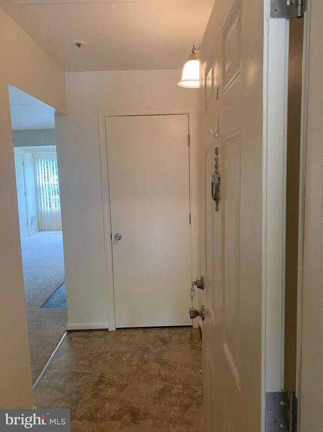 Building Photo - 14905 Cleese Ct