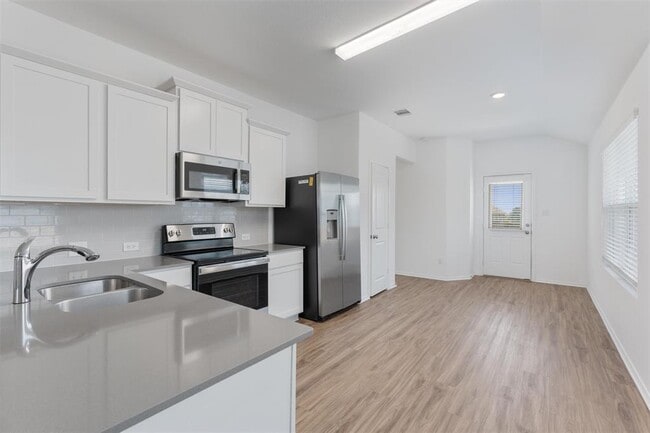 Building Photo - 108 Joe Kidd Ln