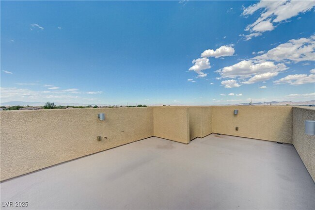 Building Photo - 7256 Sterling Rock Ave