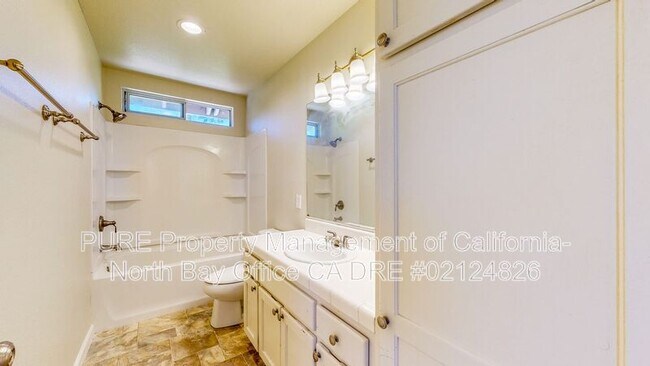 Building Photo - 5075 Charmian Dr