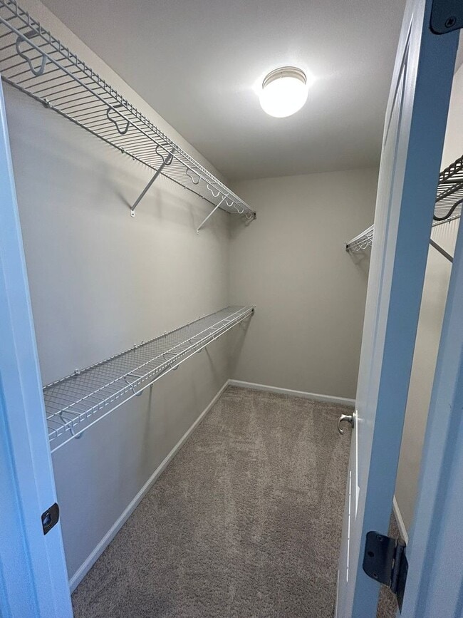 Building Photo - 3 Bedroom/ 2.5 Bathroom Berwick area in Savannah, GA