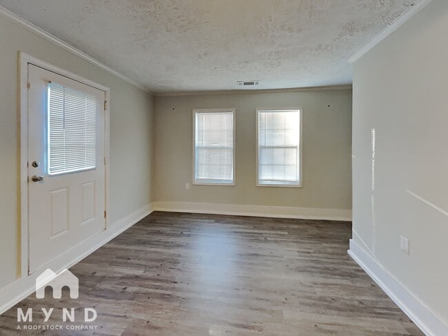 Building Photo - 1288 N Hampton Dr