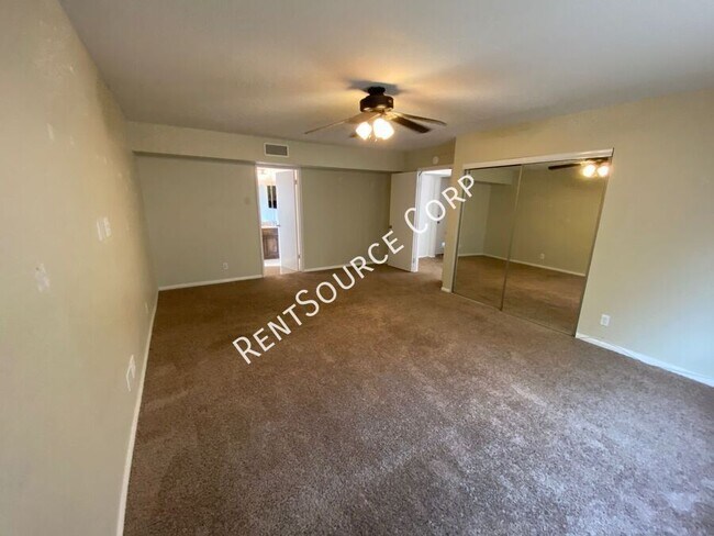 Building Photo - 43328 Lookabout Rd