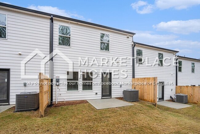 Building Photo - 2105 Avalon Rdg