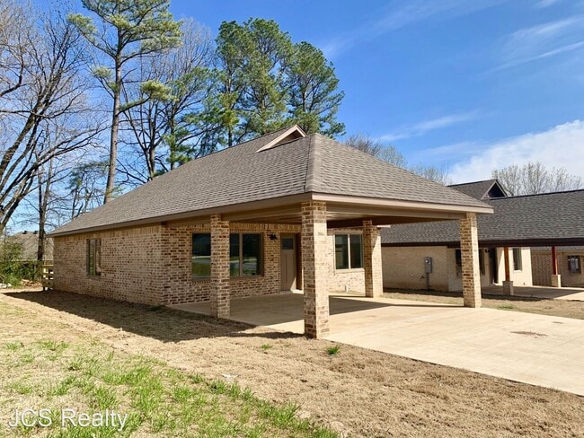 Primary Photo - 3 br, 2 bath House - 328 Wolf Den