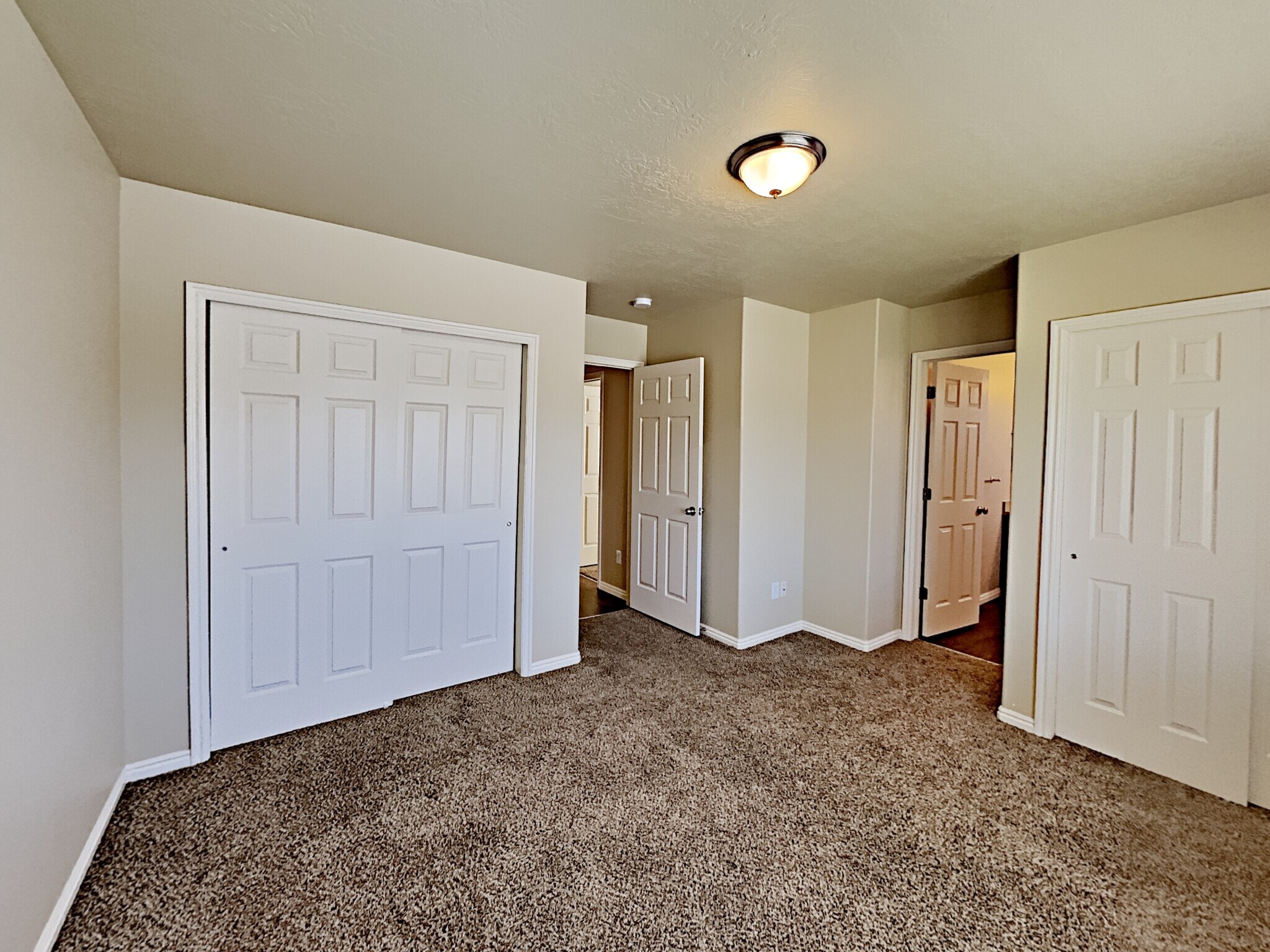 Building Photo - 163 Crystal Bay Dr