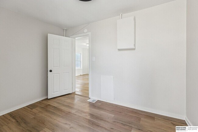 Building Photo - 2227 S 12th St