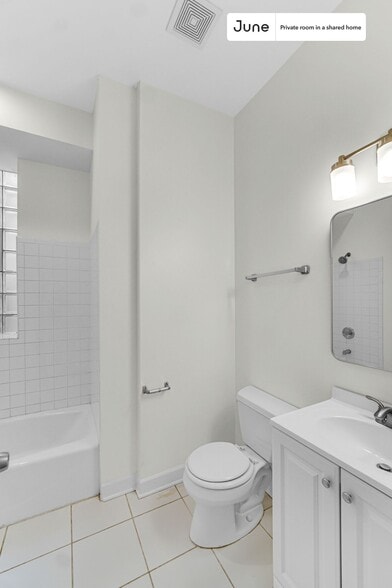 Building Photo - Room in Shared 3 bed/2 bath home