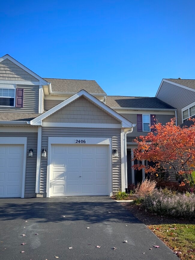 Building Photo - 2406 Sheehan Dr