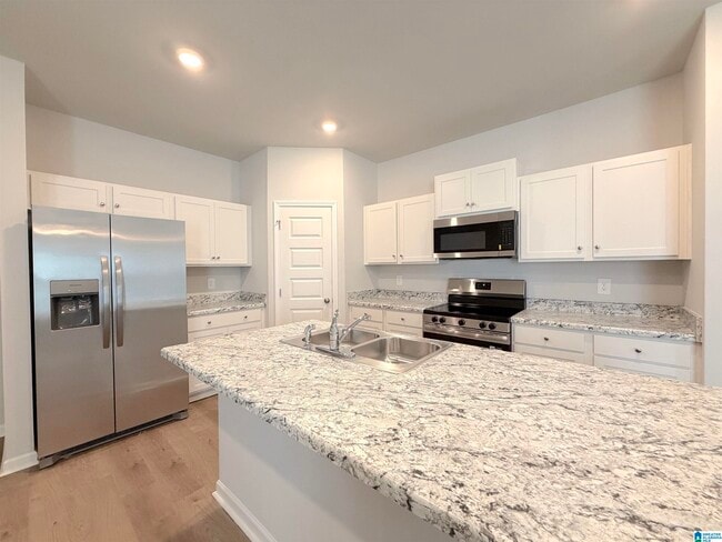 Building Photo - 155 CHALLENGER Way