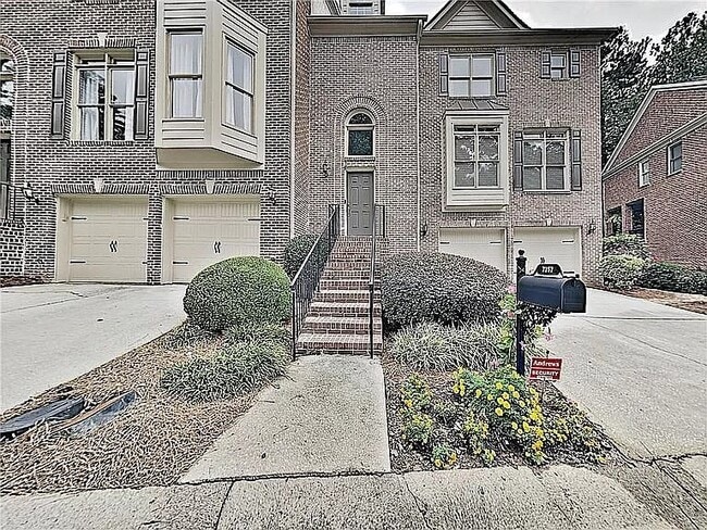 Building Photo - 7257 Village Crk