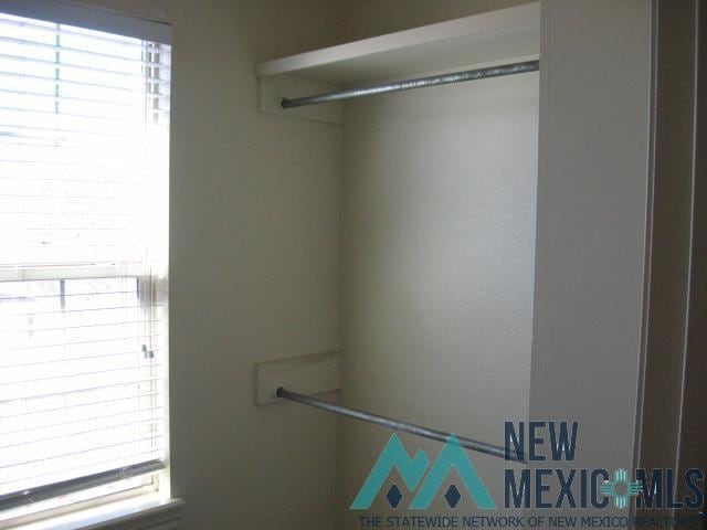 Building Photo - 105 Gayland Dr