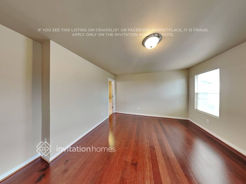 Building Photo - 14102 11th Pl W
