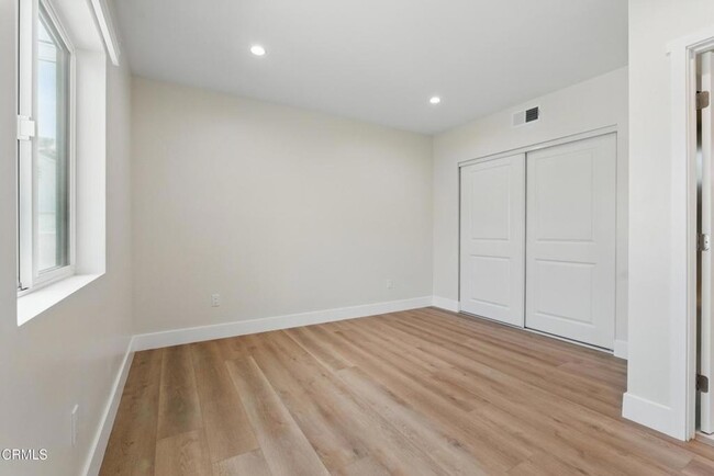 Building Photo - 6708 Riverton Ave
