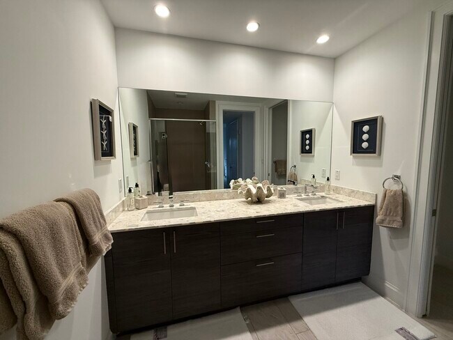 Building Photo - 1111 Central Ave