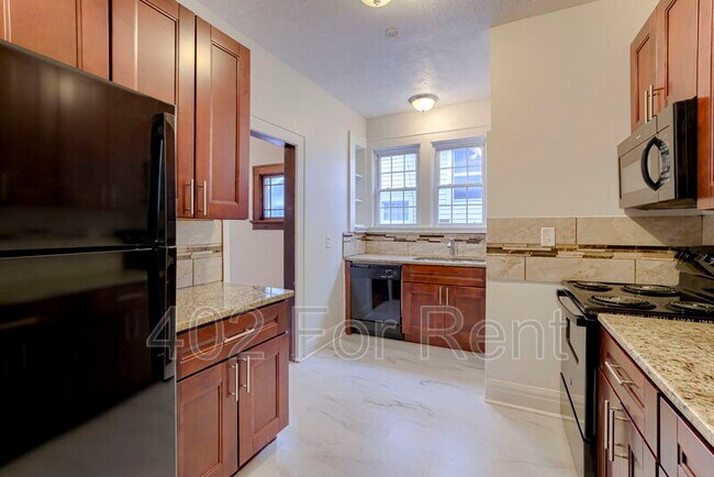 Building Photo - 2516 N 48th St