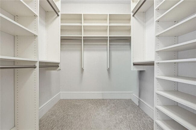 Building Photo - 1065 Peachtree St NE