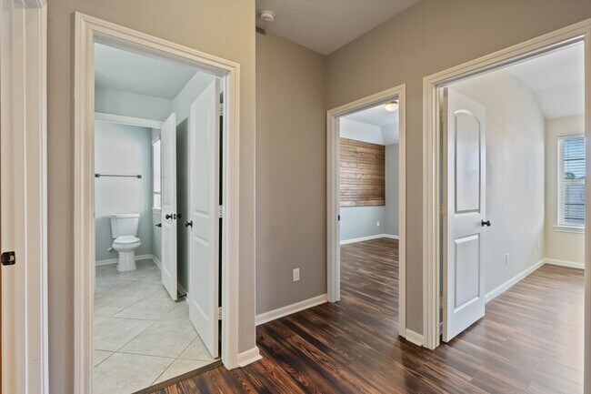 Building Photo - 3544 Woods Estates Dr