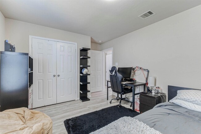 Building Photo - 19110 Canaras Ct