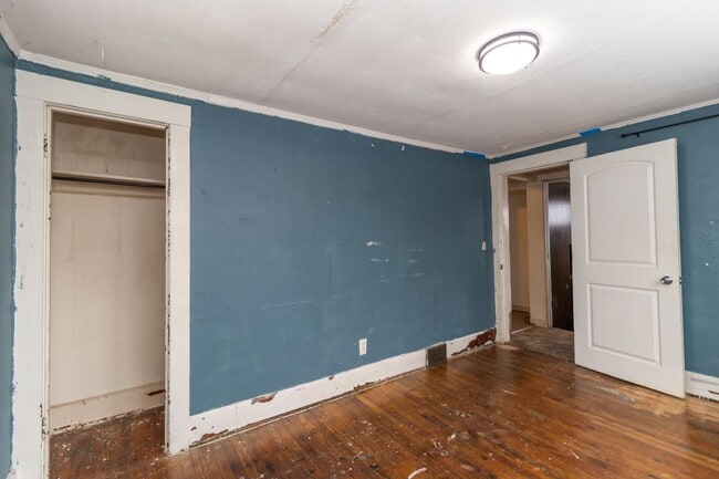 Building Photo - 2319 Hecker Ave